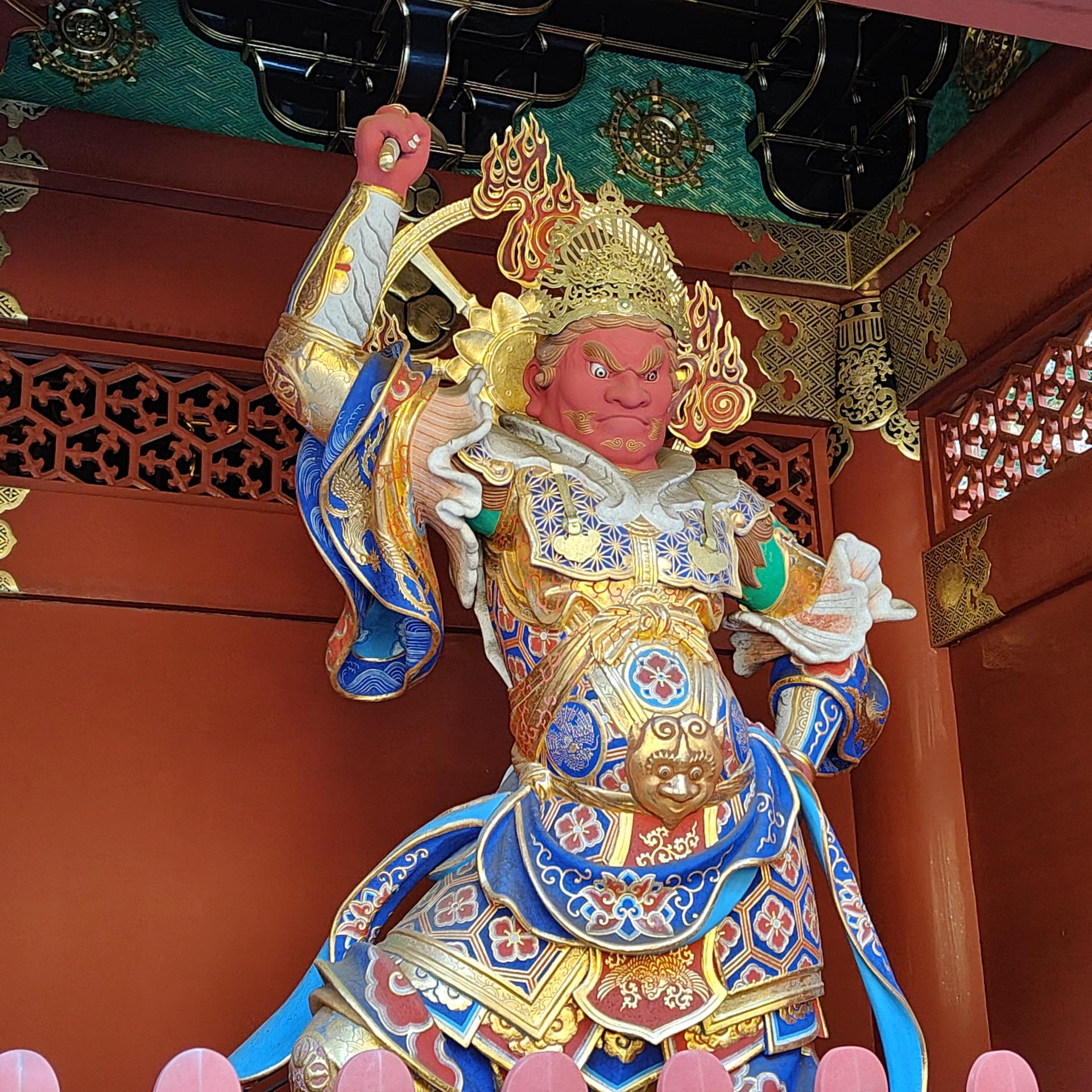démon entrée temple de Nikko